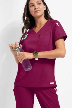 ReSurge Diamond Women's 3-Pocket V-Neck Tuck In / Wear Out Scrub Top -Cherokee Shop RE5513 092623 WINE 5 S