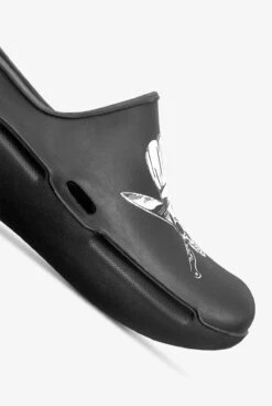 Anywear Unisex Streak Skull Crossed Slip On Shoes 2 Anywear Unisex Streak Skull Crossed Slip On Shoes -Cherokee Shop STRSKCSD BLACK 3 HV