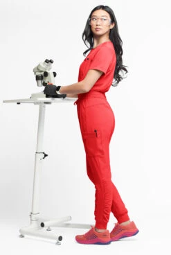 WhisperLite Calla Women's 6-Pocket Ruched Leg Cargo Scrub Pants - Petite -Cherokee Shop WL4227 092523 DIRED 6